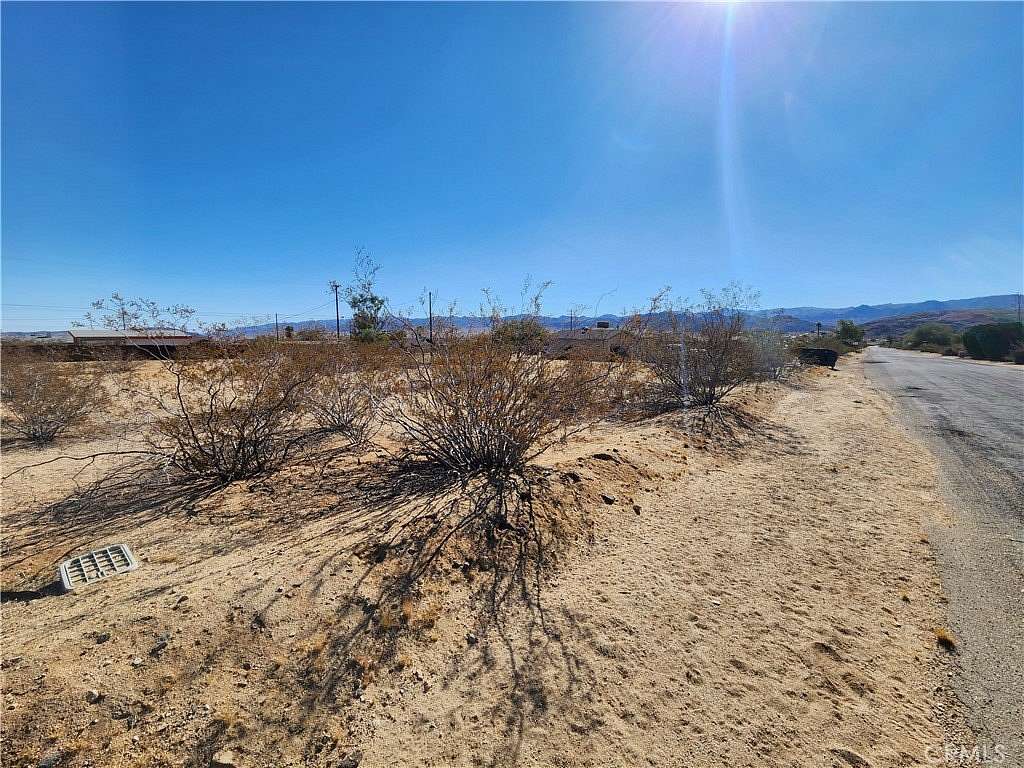 0.446 Acres of Residential Land for Sale in Joshua Tree, California