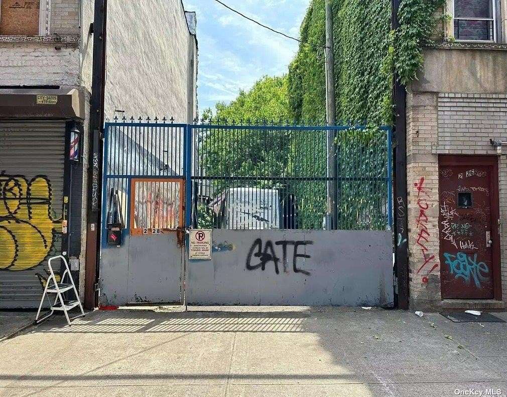 0.03 Acres of Mixed-Use Land for Sale in Brooklyn, New York