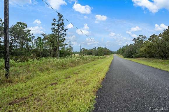 0.94 Acres of Residential Land for Sale in Citrus Springs, Florida