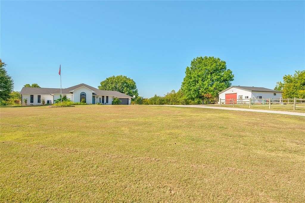 3.7 Acres of Residential Land with Home for Sale in Pauls Valley, Oklahoma