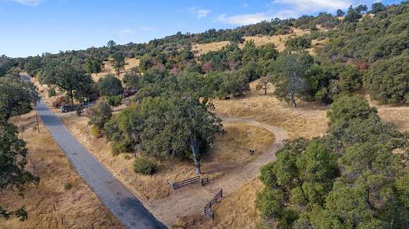 8.01 Acres of Land for Sale in Badger, California