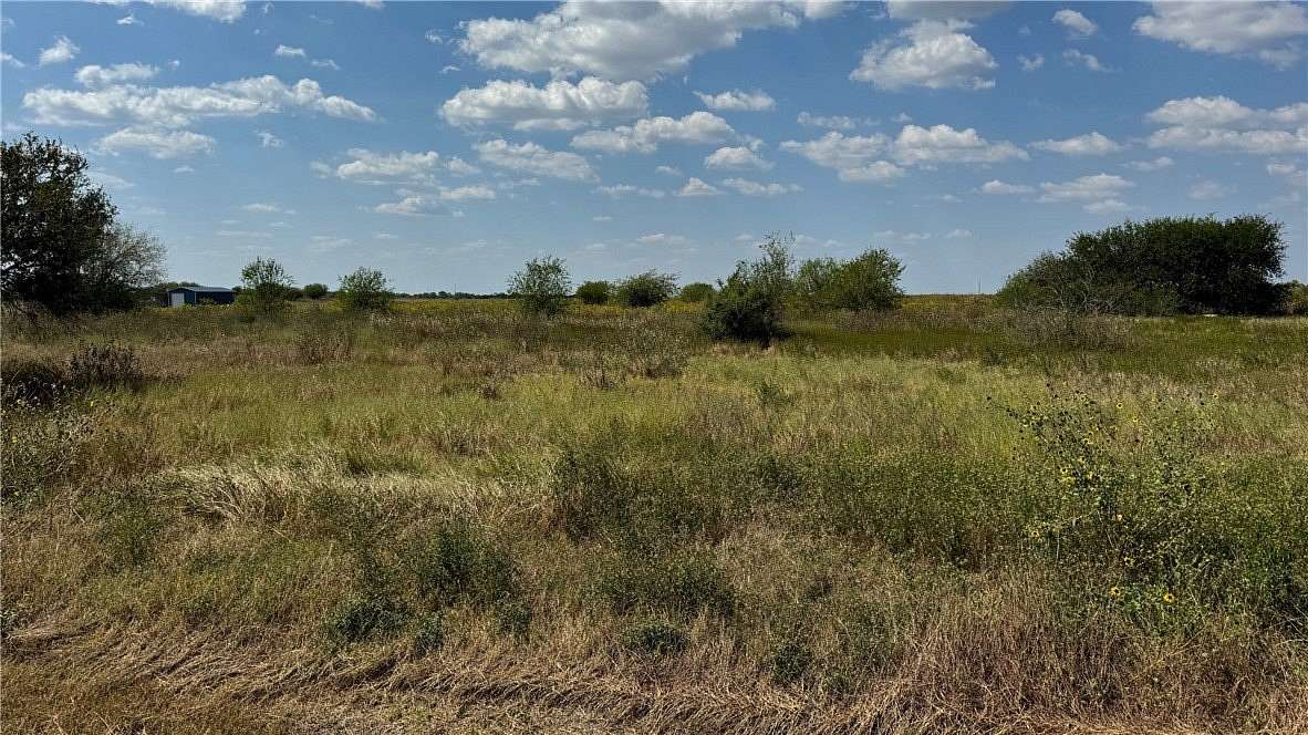 7.83 Acres of Residential Land for Sale in Sinton, Texas