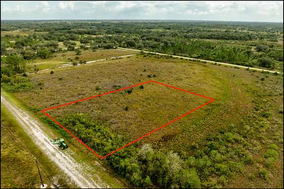 1.25 Acres of Recreational Land for Sale in Okeechobee, Florida