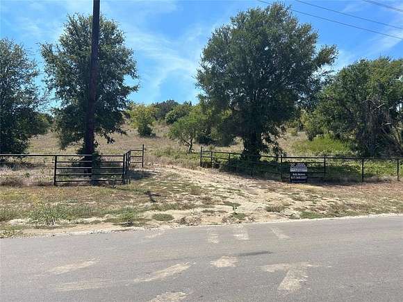 10 Acres of Land for Sale in Aledo, Texas