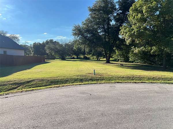 0.35 Acres of Residential Land for Sale in Arlington, Texas