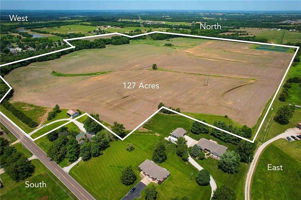 127.97 Acres of Land for Sale in Basehor, Kansas