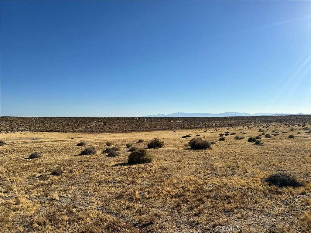 5 Acres of Residential Land for Sale in Helendale, California