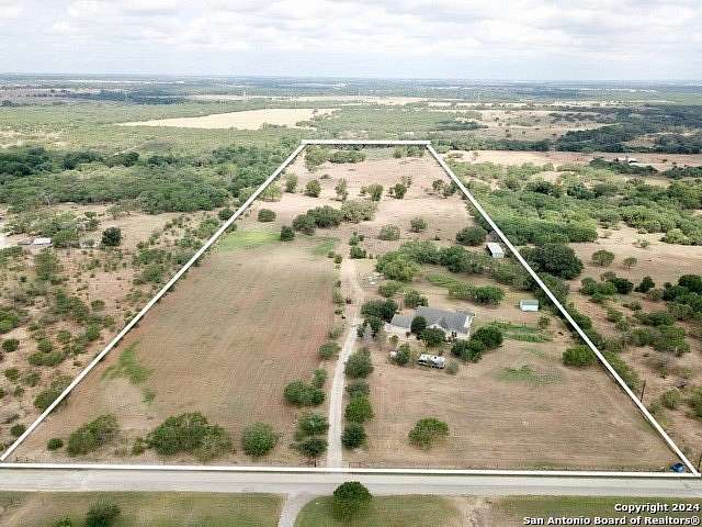 25 Acres of Recreational Land with Home for Sale in Floresville, Texas