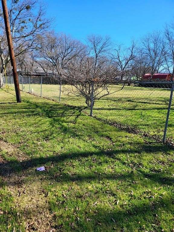 0.35 Acres of Residential Land for Sale in Cleburne, Texas