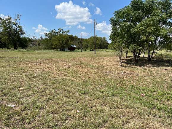 0.25 Acres of Residential Land for Sale in Cameron, Texas