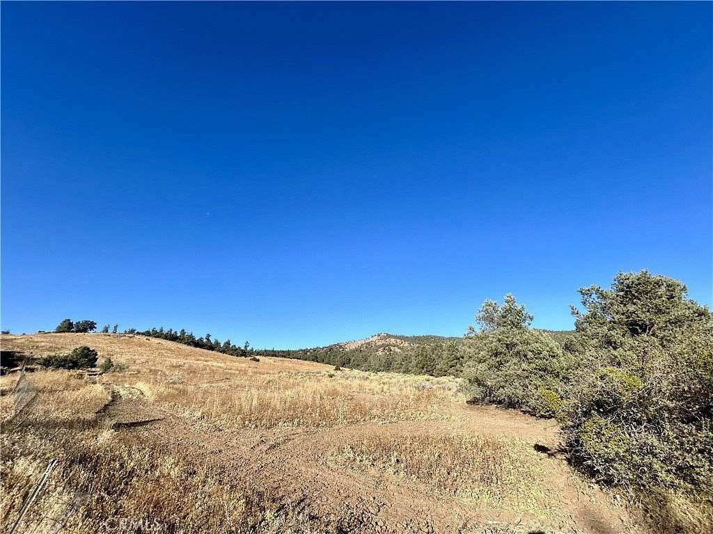 2.28 Acres of Residential Land for Sale in Frazier Park, California