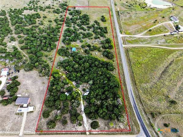 10 Acres of Land for Sale in Gatesville, Texas