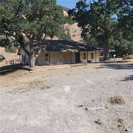 3.16 Acres of Residential Land with Home for Sale in Lebec, California