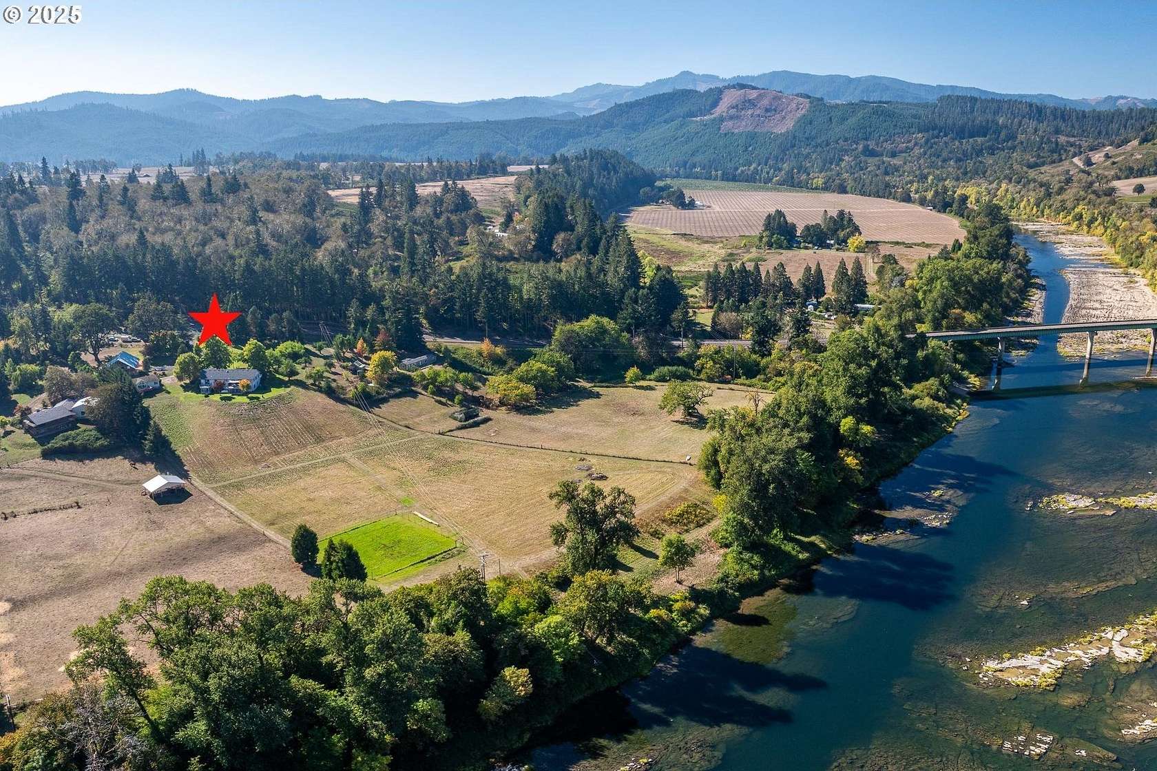 10.01 Acres of Land with Home for Sale in Oakland, Oregon