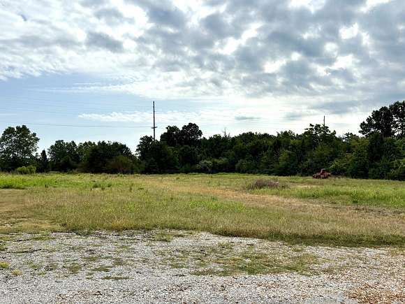 2.49 Acres of Commercial Land for Sale in Vandalia, Illinois