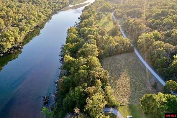 1.9 Acres of Land for Sale in Flippin, Arkansas