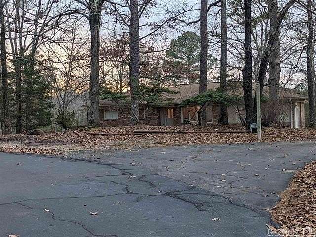 6.02 Acres of Residential Land with Home for Sale in Hot Springs, Arkansas