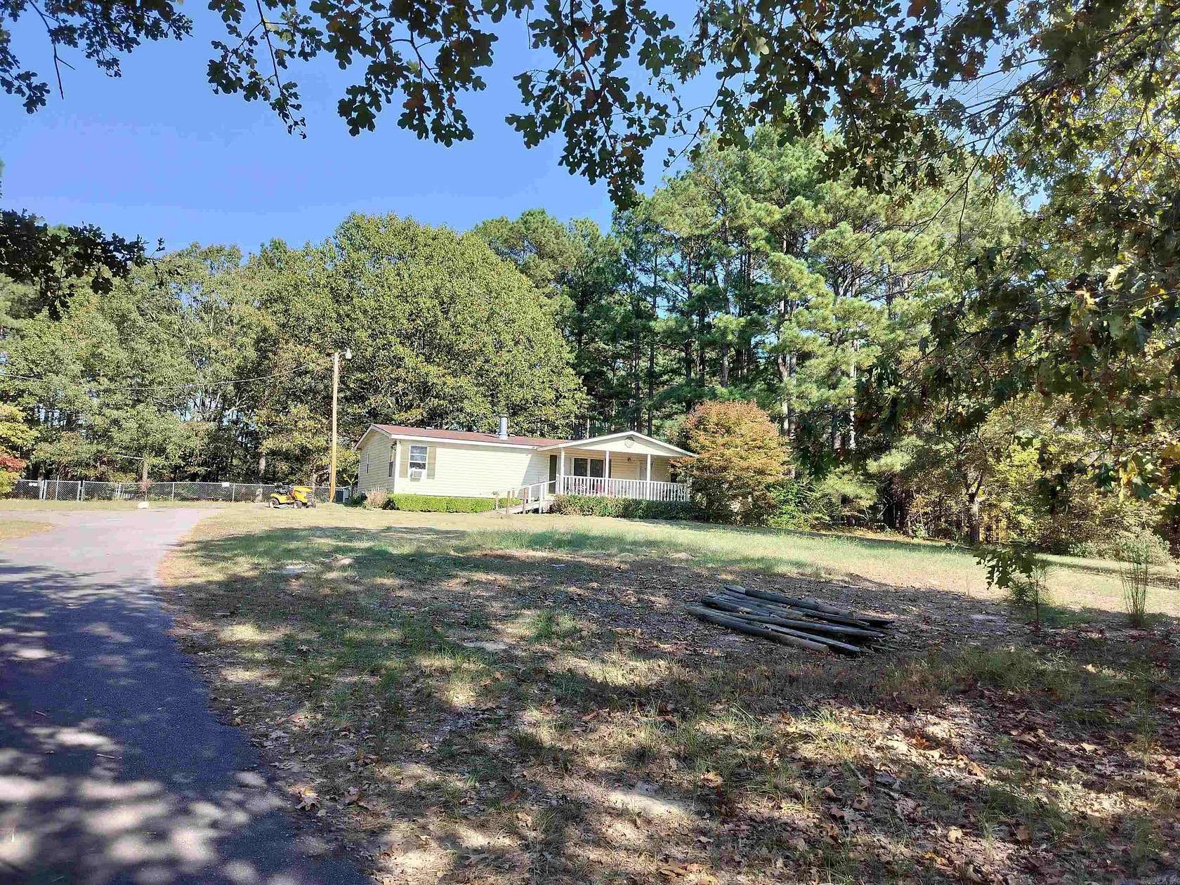 3.2 Acres of Residential Land with Home for Sale in Mabelvale, Arkansas