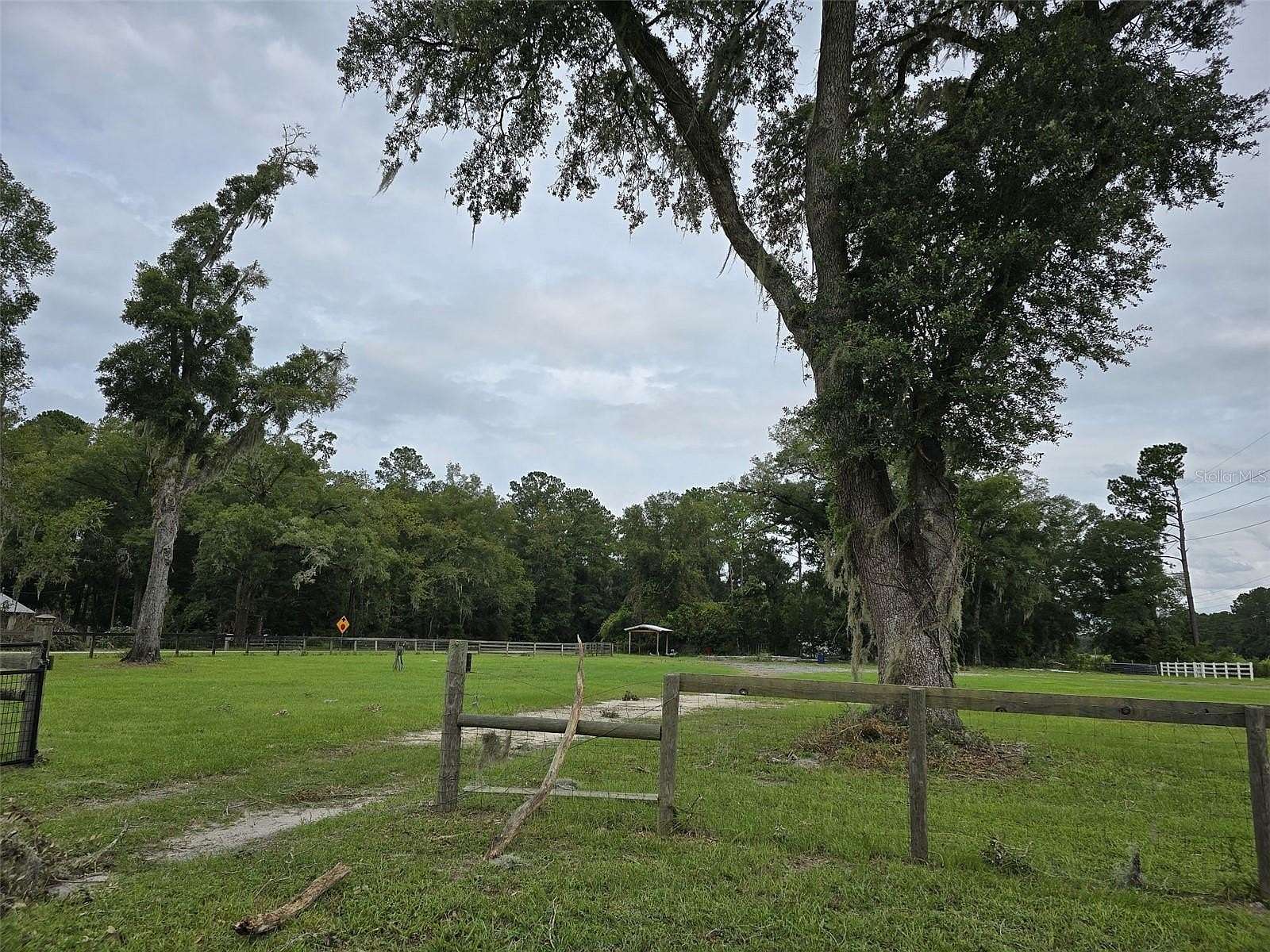 1.84 Acres of Residential Land for Sale in Williston, Florida