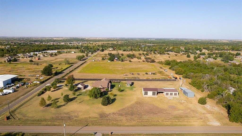 4.08 Acres of Residential Land with Home for Sale in Edmond, Oklahoma