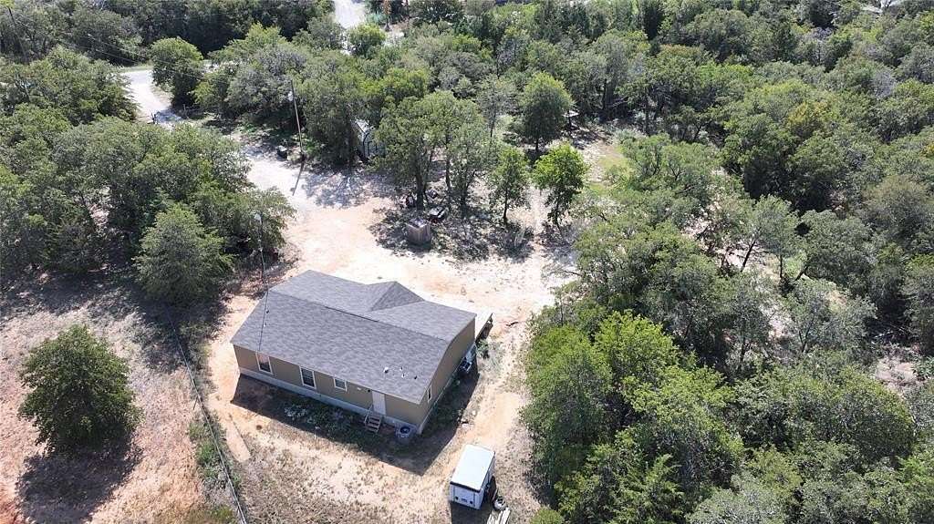 4 Acres of Residential Land with Home for Sale in Alvord, Texas