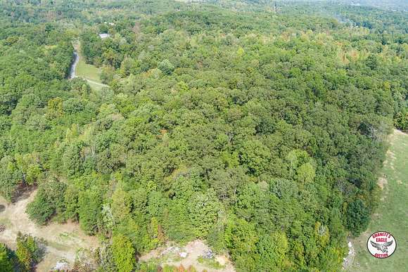 7.66 Acres of Recreational Land for Auction in Byrdstown, Tennessee