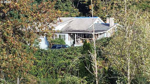 10.7 Acres of Land with Home for Sale in Damascus, Oregon