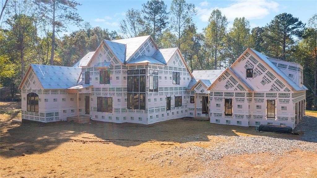 4.5 Acres of Residential Land with Home for Sale in Alpharetta, Georgia