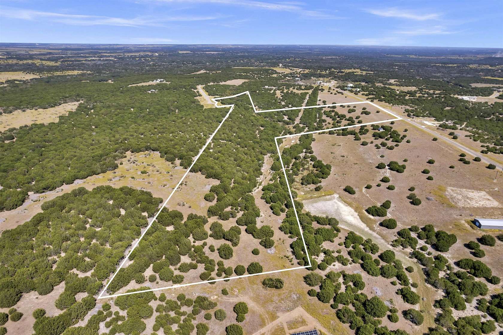 28 Acres of Agricultural Land for Sale in Lampasas, Texas