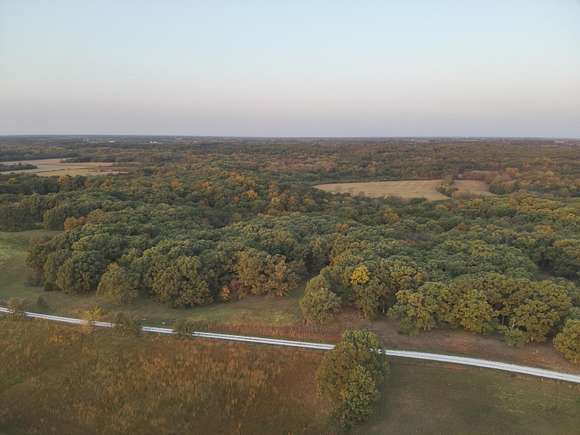 18 Acres of Recreational Land for Sale in Bucklin, Missouri