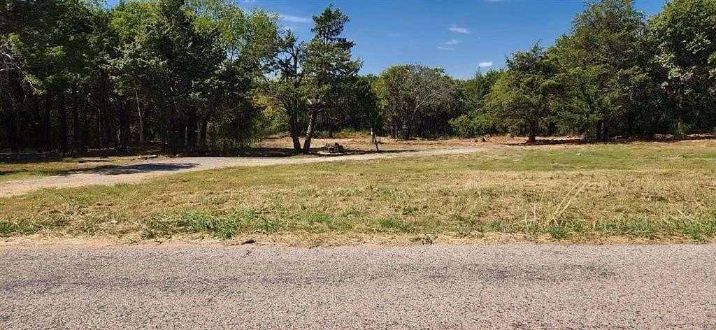 5 Acres of Land for Sale in Whitesboro, Texas