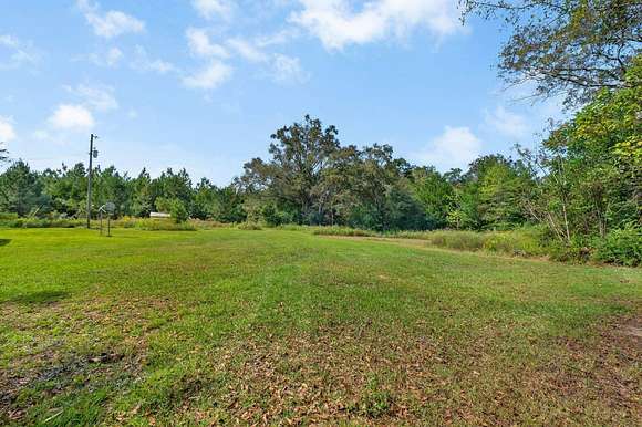 2.57 Acres of Residential Land with Home for Sale in Quincy, Florida