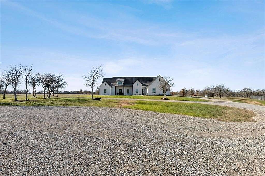 13.5 Acres of Land with Home for Sale in Weatherford, Texas