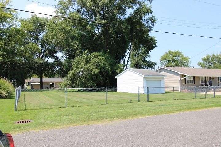 0.24 Acres of Residential Land for Sale in St. Jacob, Illinois