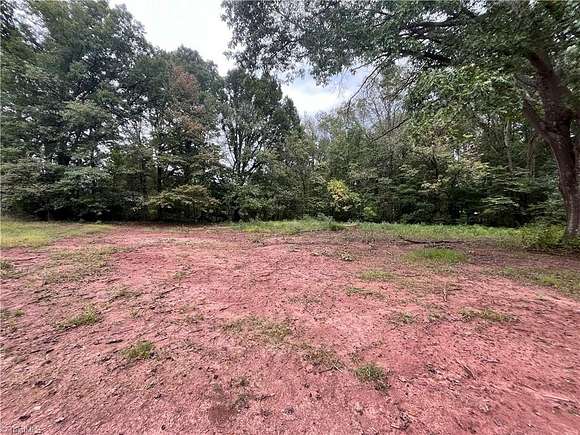 1.1 Acres of Residential Land for Sale in Mayodan, North Carolina