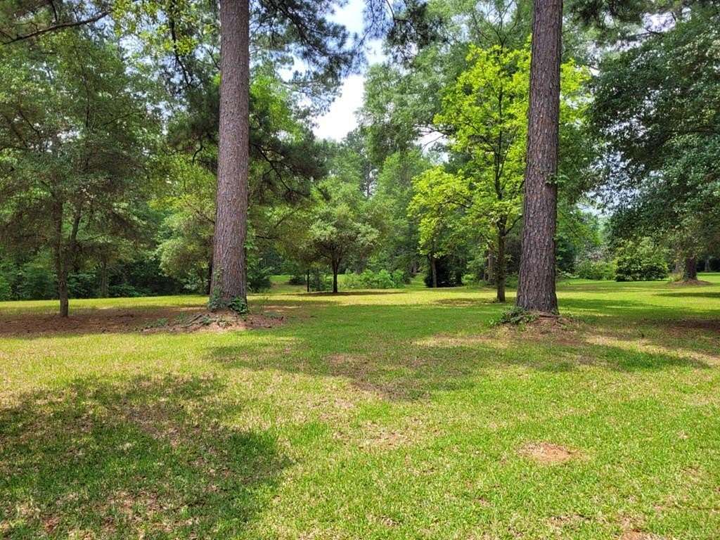 18 Acres of Land with Home for Sale in San Augustine, Texas