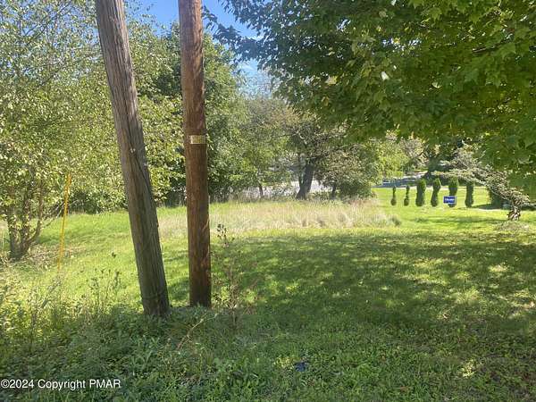 0.04 Acres of Land for Sale in Roseto, Pennsylvania