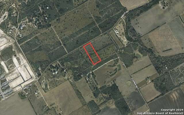 5.03 Acres of Residential Land for Sale in St. Hedwig, Texas