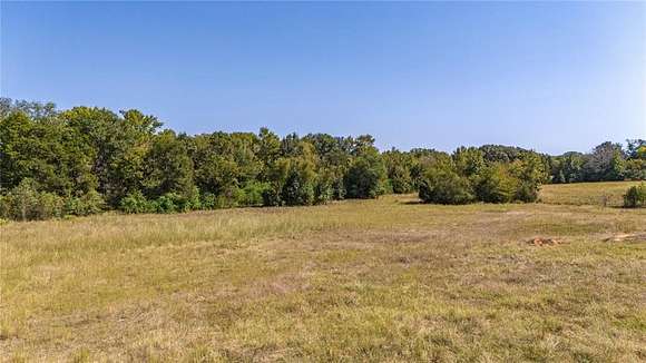 6 Acres of Residential Land for Sale in Van, Texas