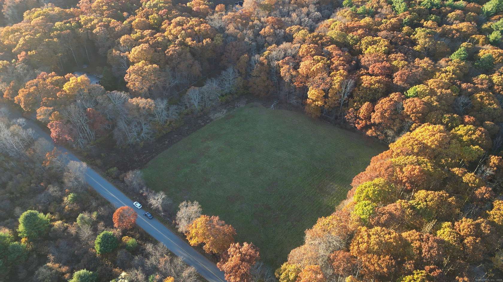 4.5 Acres of Residential Land for Sale in Thompson, Connecticut