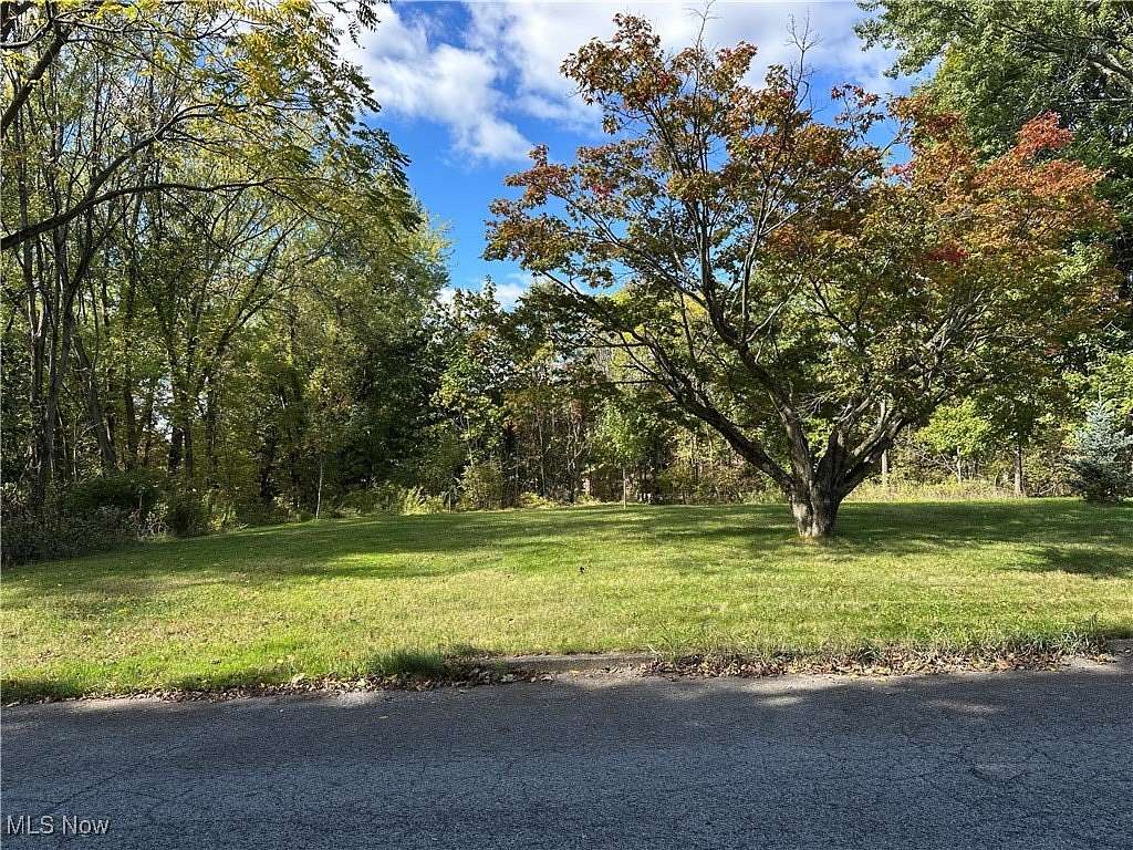 0.276 Acres of Residential Land for Sale in Struthers, Ohio