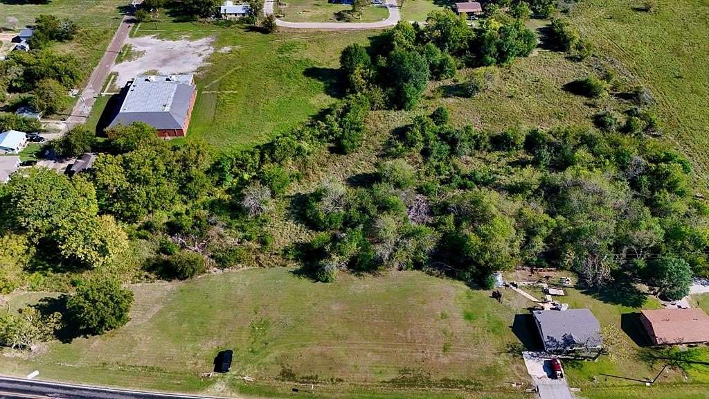 3.01 Acres of Residential Land for Sale in Wills Point, Texas