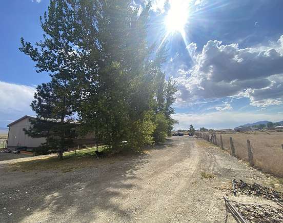 2.5 Acres of Residential Land with Home for Sale in Round Mountain, Nevada