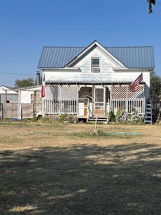 2.59 Acres of Residential Land with Home for Sale in Canyon, Texas