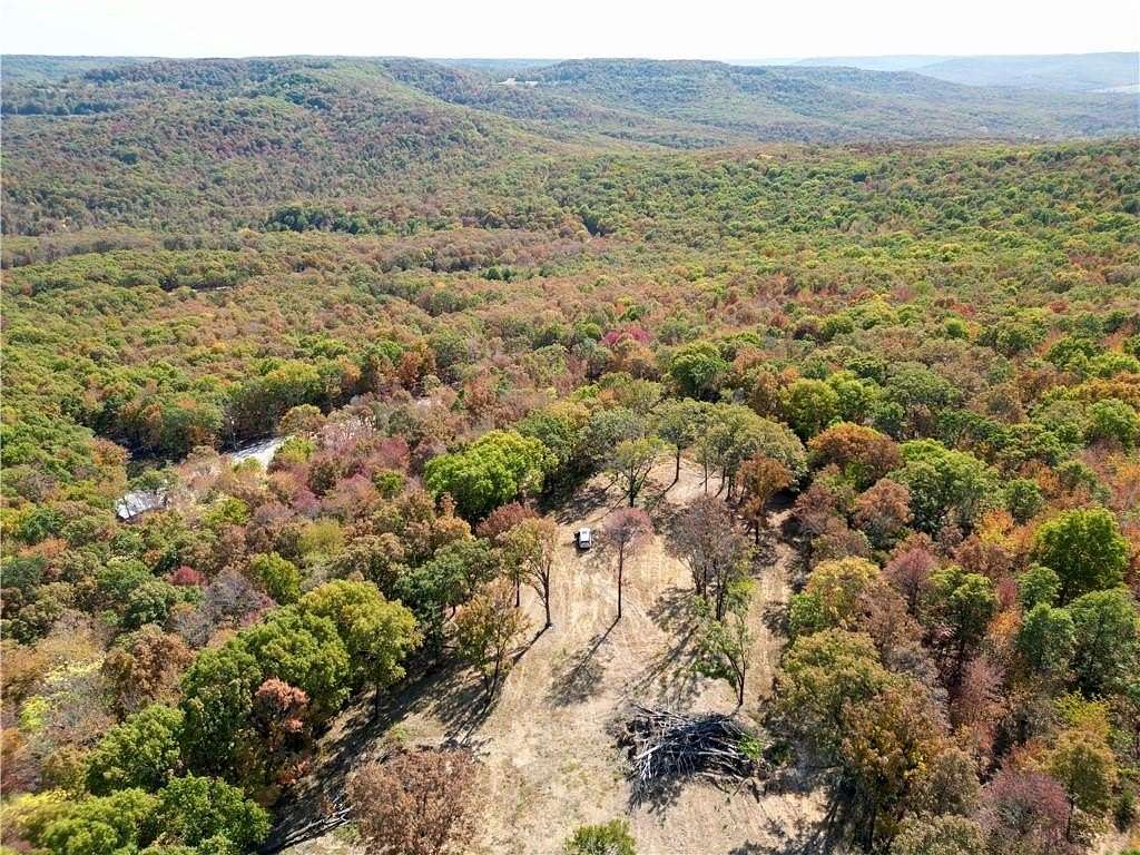 25.994 Acres of Recreational Land for Sale in Elkins, Arkansas