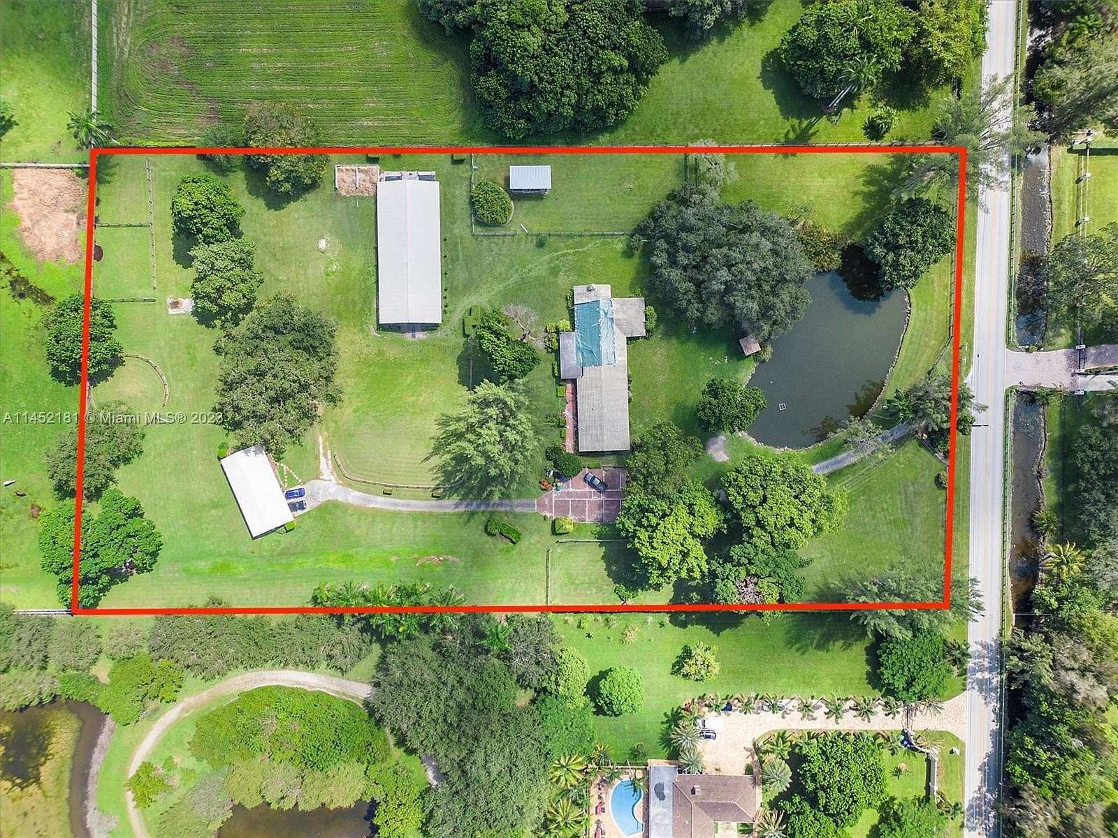 4.581 Acres of Residential Land with Home for Sale in Southwest Ranches, Florida