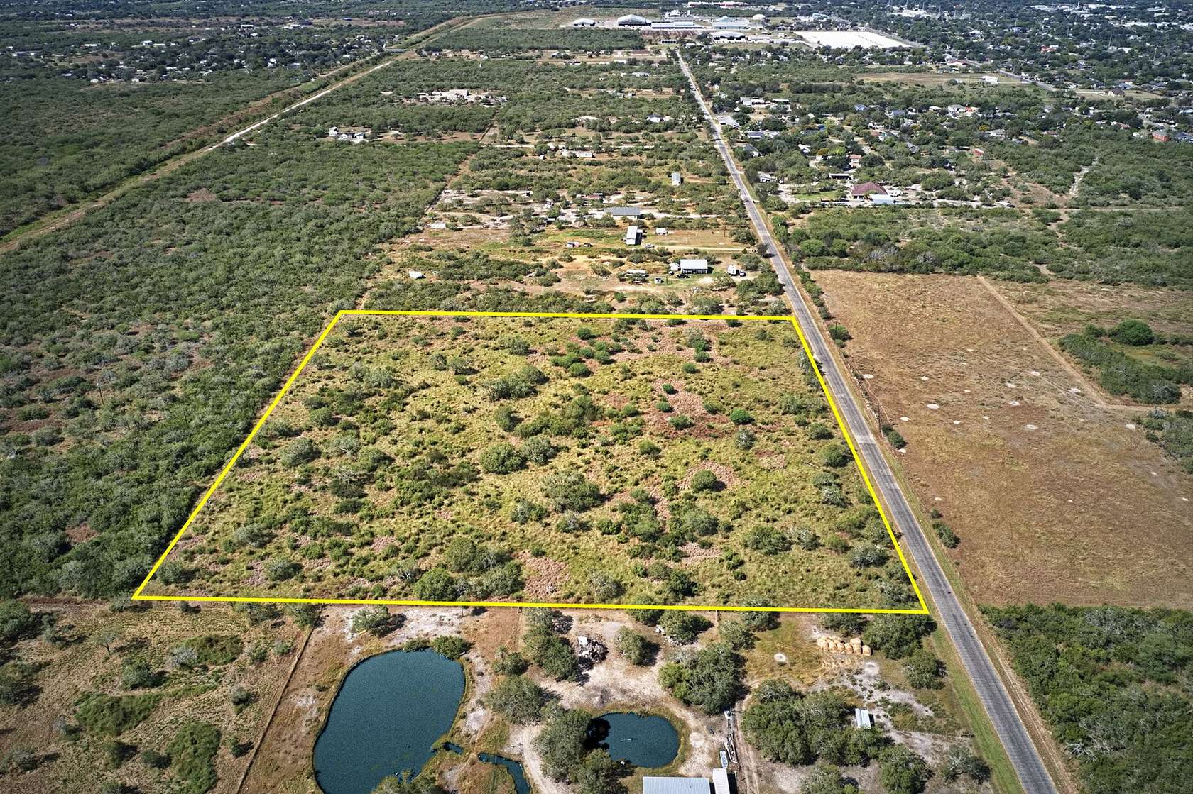 10 Acres of Land for Sale in Sinton, Texas