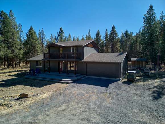 2.5 Acres of Residential Land with Home for Sale in La Pine, Oregon