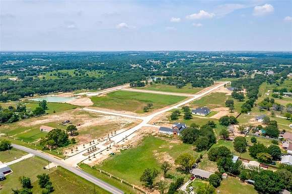 1.075 Acres of Residential Land for Sale in Weatherford, Texas