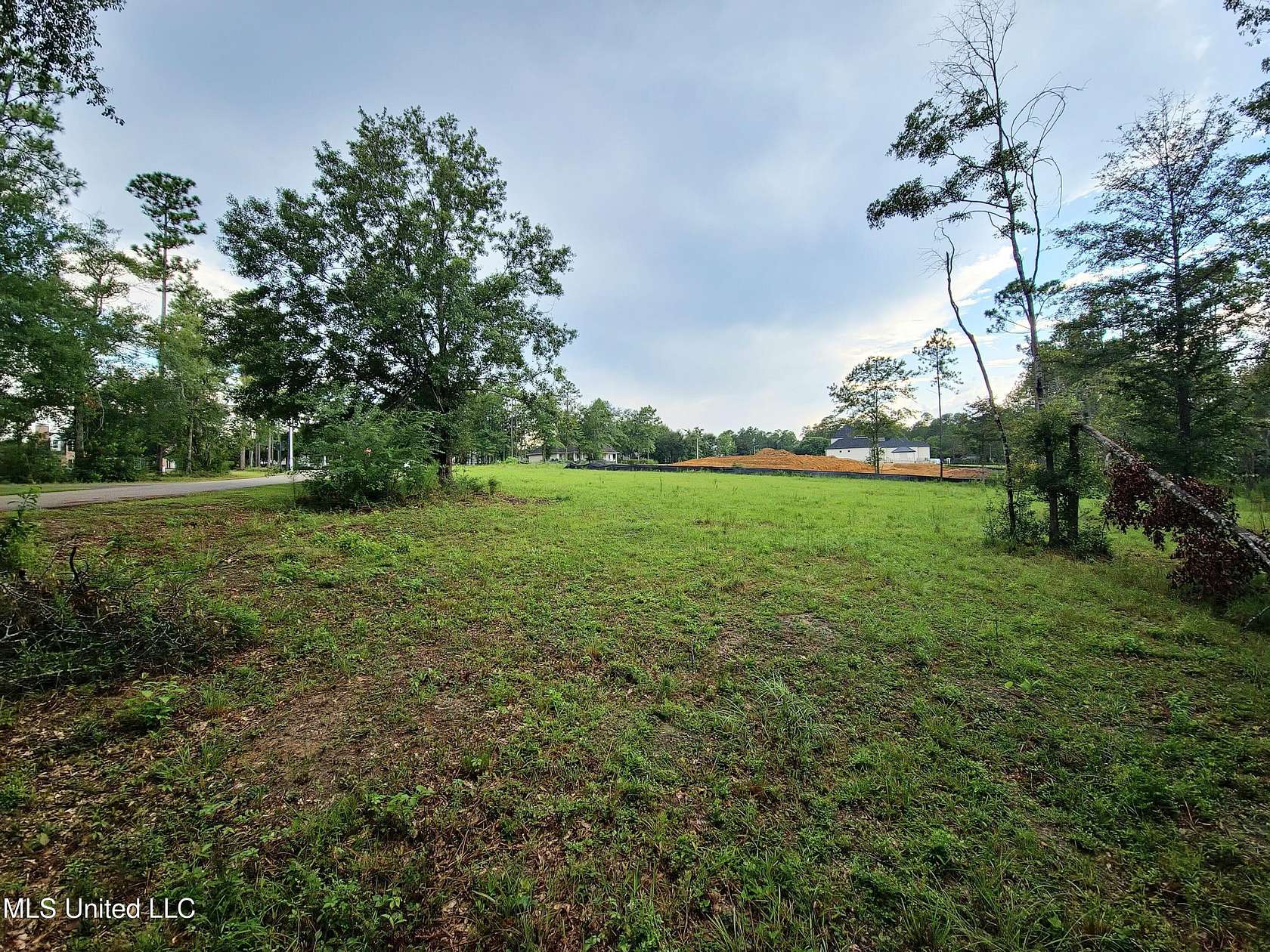 1.4 Acres of Residential Land for Sale in Gulfport, Mississippi